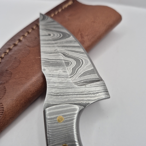Handcrafted Damascus Steel Knife with Brown Handle - Picture 4 of 10